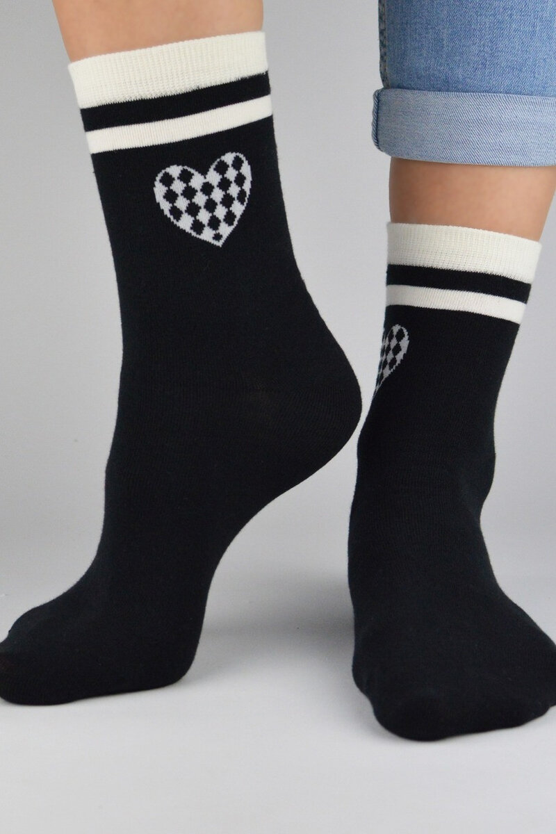 Černé vzorované dámské ponožky Noviti, černá 35-38 i170_SB047-W-02-035038