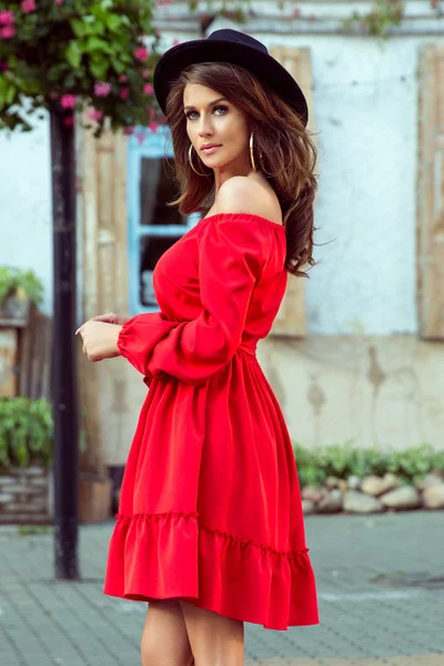 DAISY - Červené dámské šaty s volánky 5BGQ Numoco