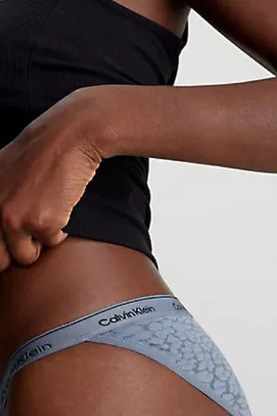 'Dámské kalhotky STRING BIKINI (LOW RISE) 'Calvin Klein