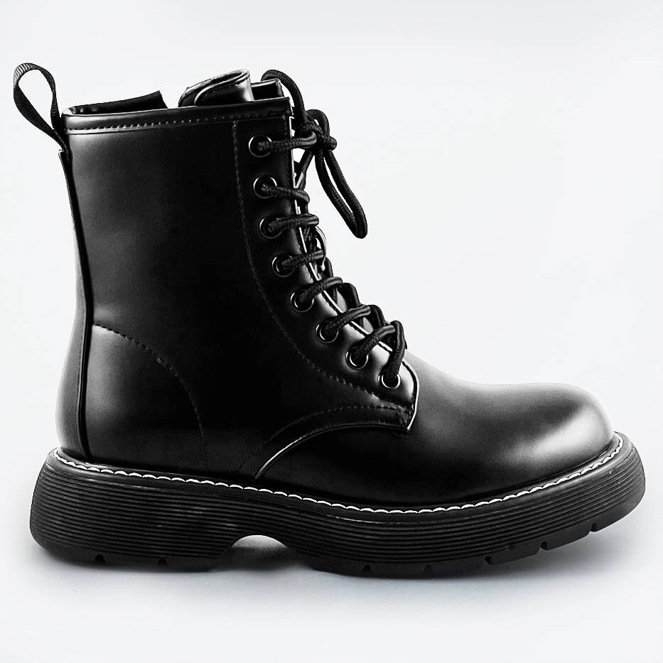 Černé dámské šněrovací boty 05U5Z WELLSPRING, odcienie czerni L (40) i392_20481-19