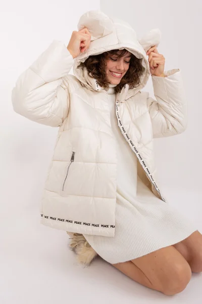 Zimní prošívaná bunda pro ženy s kapucí - Beige Beauty