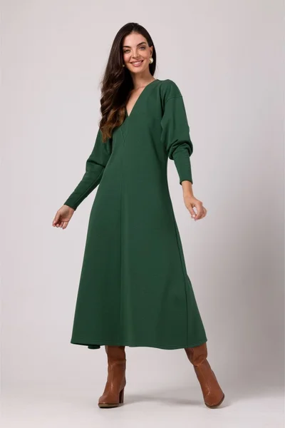 Zelené Maxi šaty s hlubokým výstřihem do V od BeWear