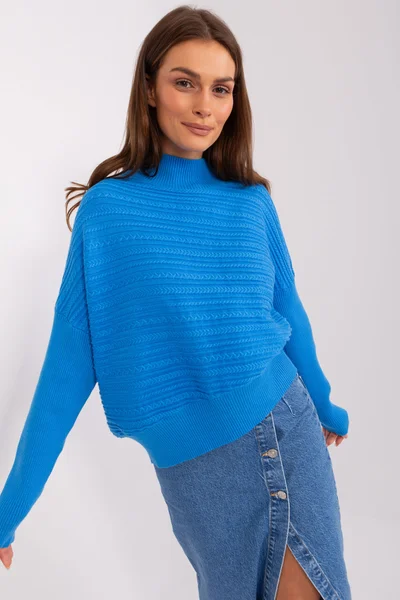 Modrý asymetrický dámský svetr s rolákem