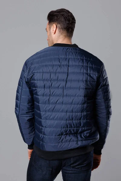 Lehká zateplená granátová bunda pro muže s prošívaným vzorem