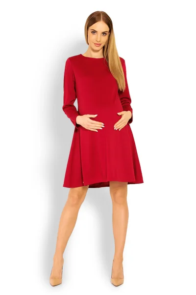 Červené těhotenské šaty s dlouhými rukávy