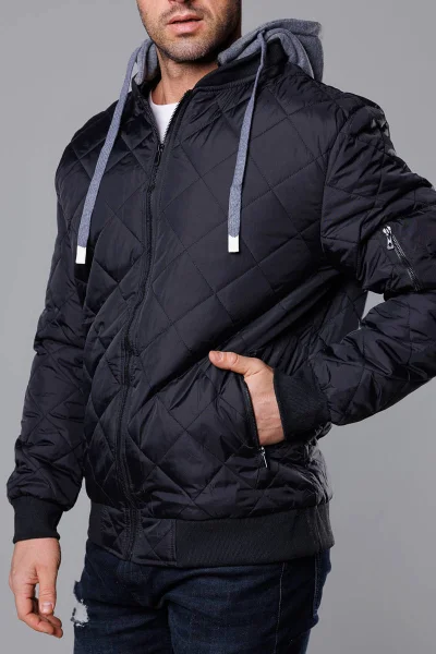 Stylová černá zateplená bunda s odnímatelnou kapucí pro muže