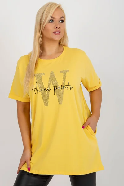 Žlutá plus size halenka Fashionhunters s nápisem