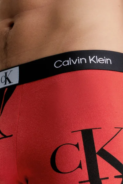 Klasické Calvin Klein boxerky GNP červené s potiskem pro muže