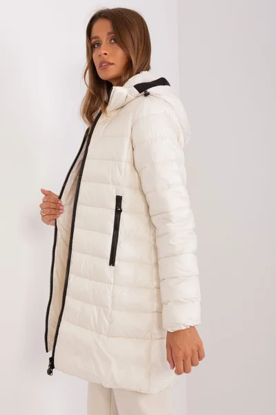 Zimní světle béžová prošívaná bunda pro ženy FPrice