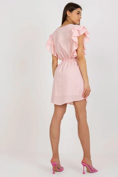 Růžové dámské šaty FPrice s elegantním střihem