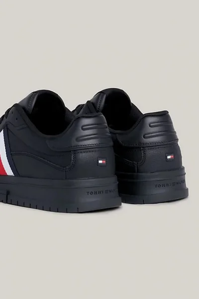 Kožené pánské tenisky s pruhovaným designem od Tommy Hilfiger