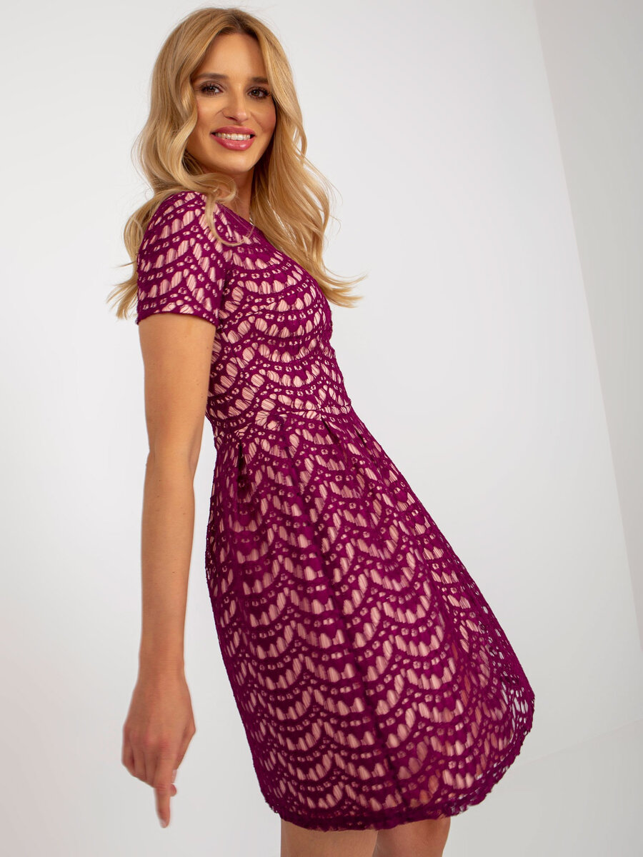 Vídeňská fialová koktejlová krajková šaty, 40 i523_2016103404926
