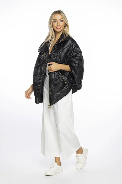 Černé pončo bunda s ozdobnými zipy - Stojáčková elegance