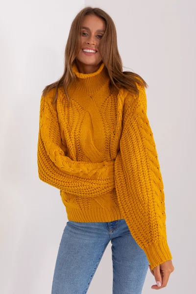 Tmavě žlutý dámský oversize svetr s rolákem FPrice