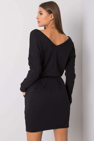 Černé dámské šaty Rue Paris - Elegantní kousek pro každou příležitost