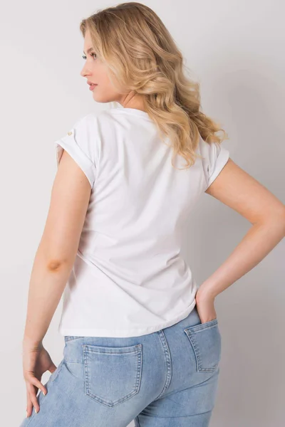 Bílé tričko Plus Size s nášivkami FPrice
