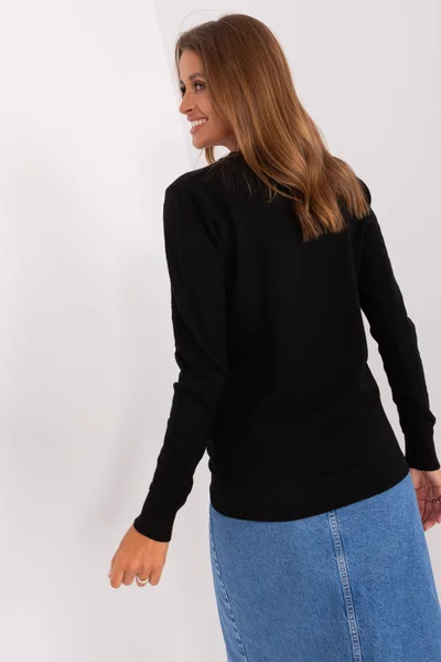 Černý kulatý svetr FPrice - Elegantní kousek pro každou příležitost