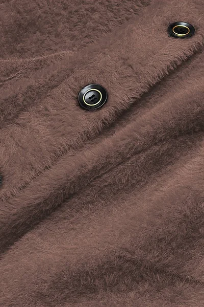 Alpaka kabát v hnědé barvě s límcem a kapsami pro ženy