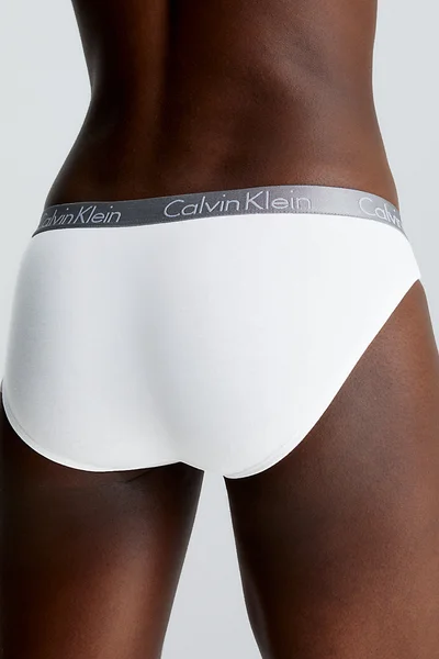 Radiant Cotton - Dámské bílé kalhotky Calvin Klein