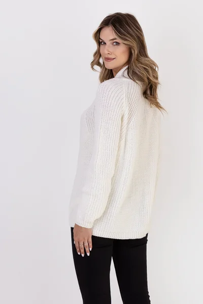 Zimní elegance - Dámský svetr s žebrovaným stojáčkem od MKM