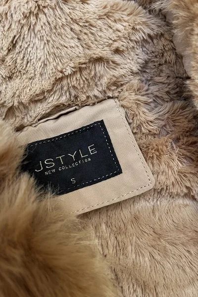 Světle béžová zimní parka s kožešinou J.STYLE