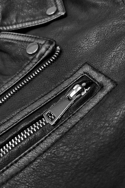 Černá vintage bunda s opaskem - Elegantní kousek od J.STYLE