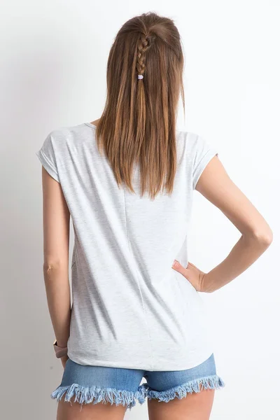 Dámské bavlněné tričko s výstřihem do V ve světle šedé barvě FPrice