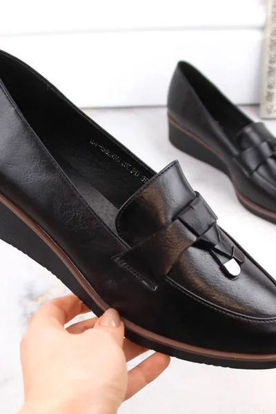Černé platformové boty VINCEZA pro dámy