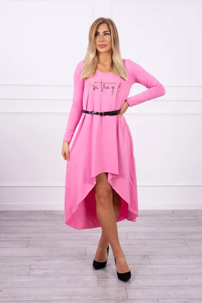 Dámské šaty s páskem a nápisem Light Pink K-Fashion