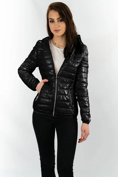 Černá prošívaná bunda pro ženy s kapucí DS9B S'WEST