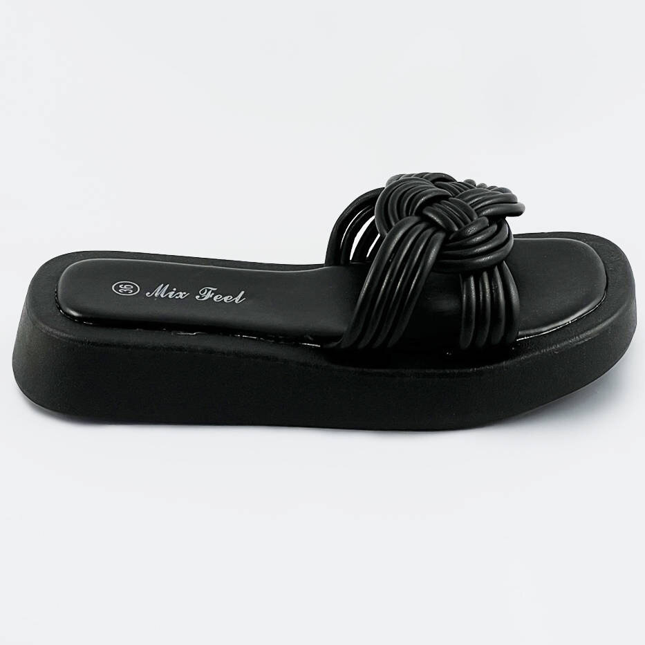 Černé dámské pantofle s plochou podrážkou 8VS9 Mix Feel, odcienie czerni XL (42) i392_20244-B