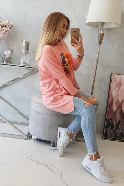 Oversize halenka s duhovými rty v meruňkové K-Fashion