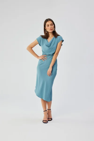 Modré asymetrické šaty s kapucí a výstřihem - STYLOVE