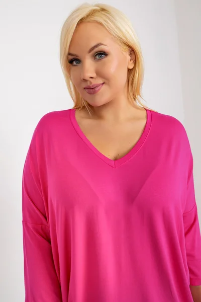 Růžová plus size dámská halenka s V výstřihem - FPrice