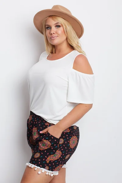 Růžově černé vzorované plus size kraťasy FPrice