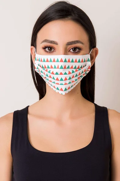 Ochranná maska s barevnými trojúhelníky - bílá FPrice