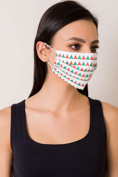 Ochranná maska s barevnými trojúhelníky - bílá FPrice
