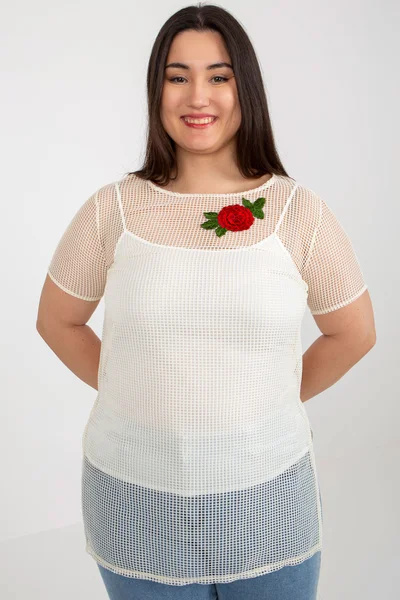 Světle béžová dvoudílná plus size halenka s nášivkou FPrice