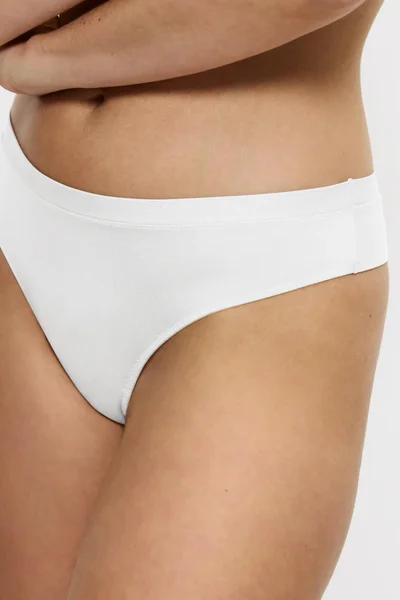 Dámská tanga Modal Invisible - Bílá - Triumph
