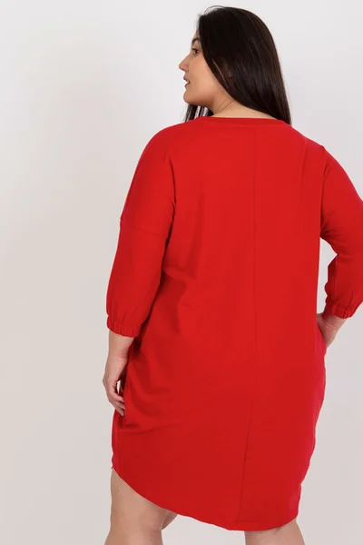 Červené plus size teplákové šaty s nápisem - Velikost 7505