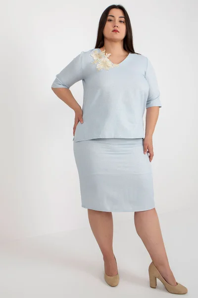 Modrá plus size elegantní dámská halenka pro práci a večer - LK BZ 506692