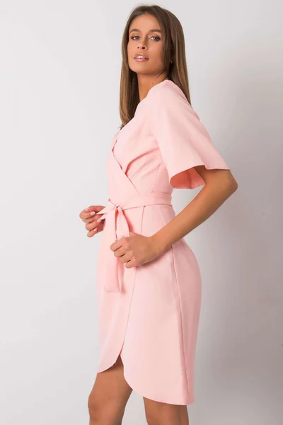 Dámské světle růžové šaty s páskem FPrice