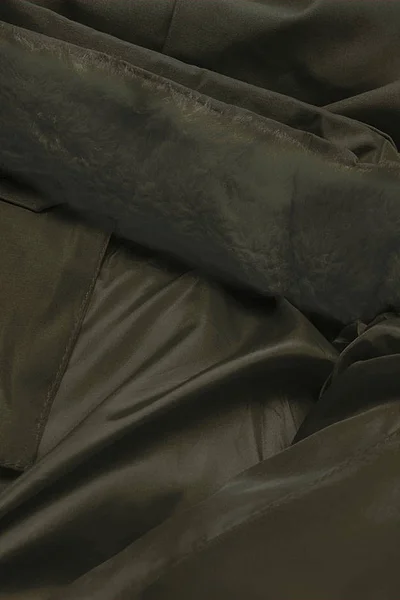 Zimní bunda pro ženy s kožešinovým stojáčkem v army barvě - Zimní Zelená Kráska J.STYLE