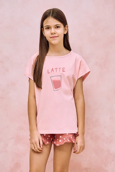 Krátké dívčí pyžamo s potiskem a vzorovanými šortkami