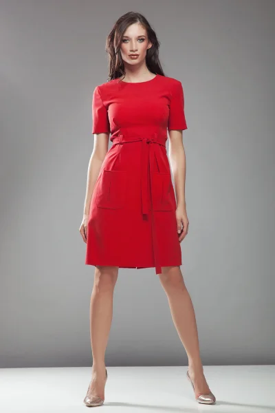 Červené dámské šaty s pásy a jemným výstřihem - Tweegy