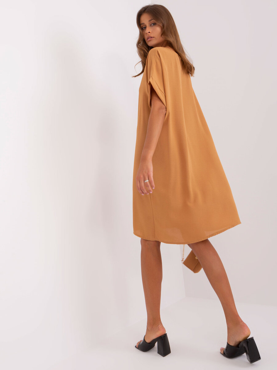 Ležérní světle hnědé dámské šaty s kabelkou - Elegantní letní outfit, jedna velikost i523_2016103419869