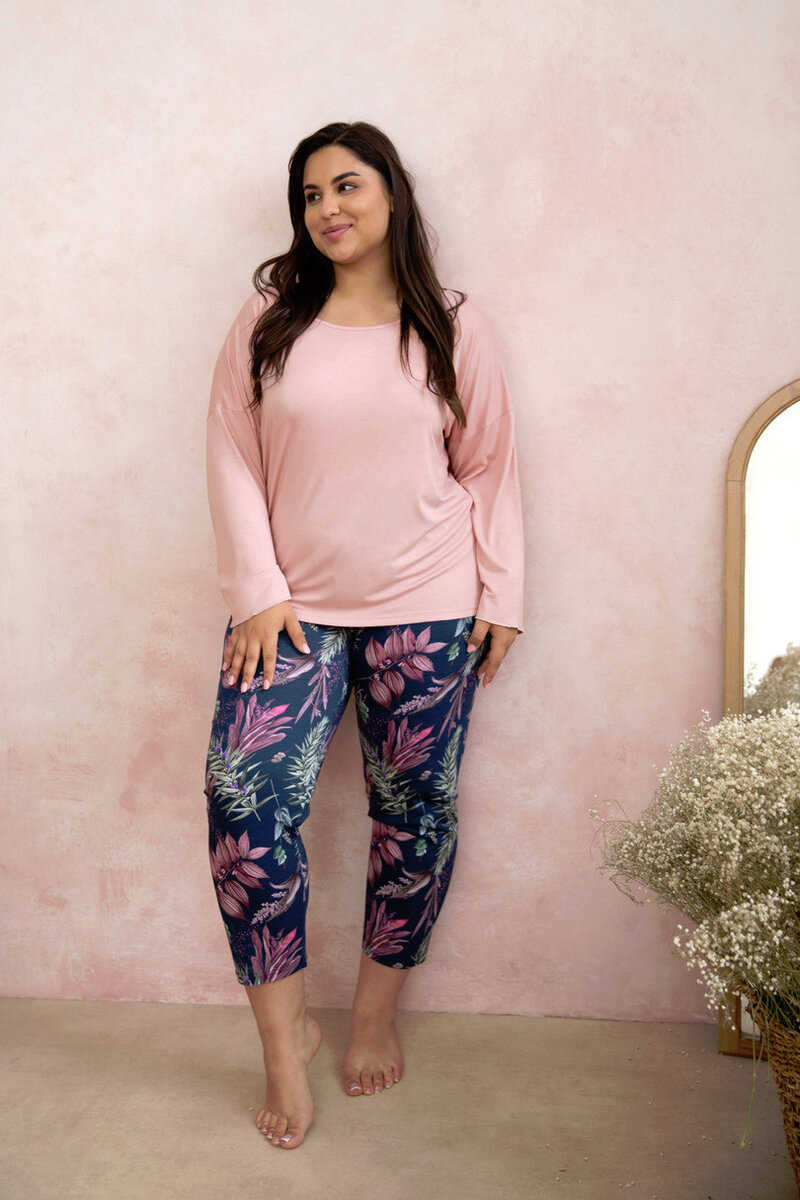 Růžové pyžamo pro ženy s dlouhými rukávy a vzorovanými kalhotami, pudrově růžová 2XL i170_3013-2XL-01 A/W 23-24