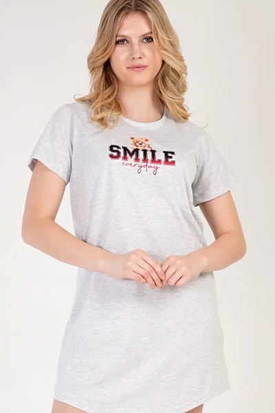 Medvědí náruč s nápisem SMILE - Dámská noční košile Vienetta