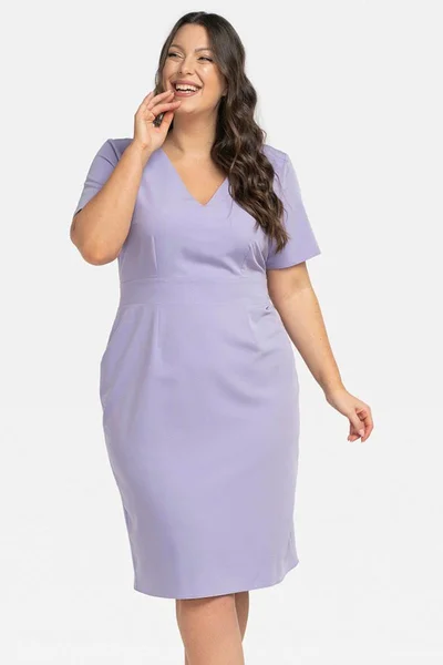 Elegantní plus size šaty Poca s ozdobným výstřihem Karko