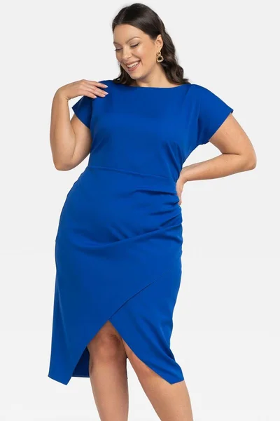 Elegantní plus size šaty Tara s vykrojením od značky Karko